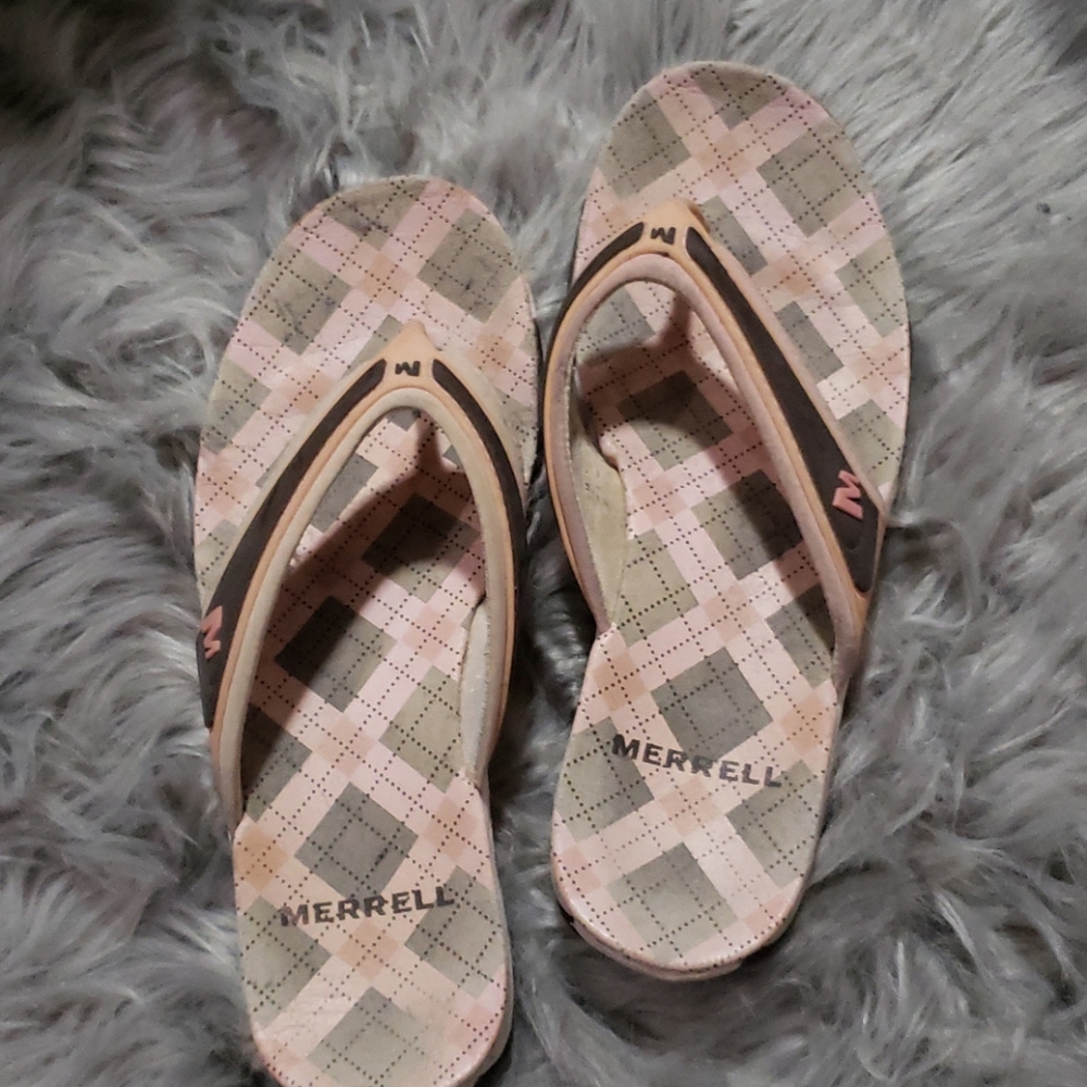 Merrell women's flip flops